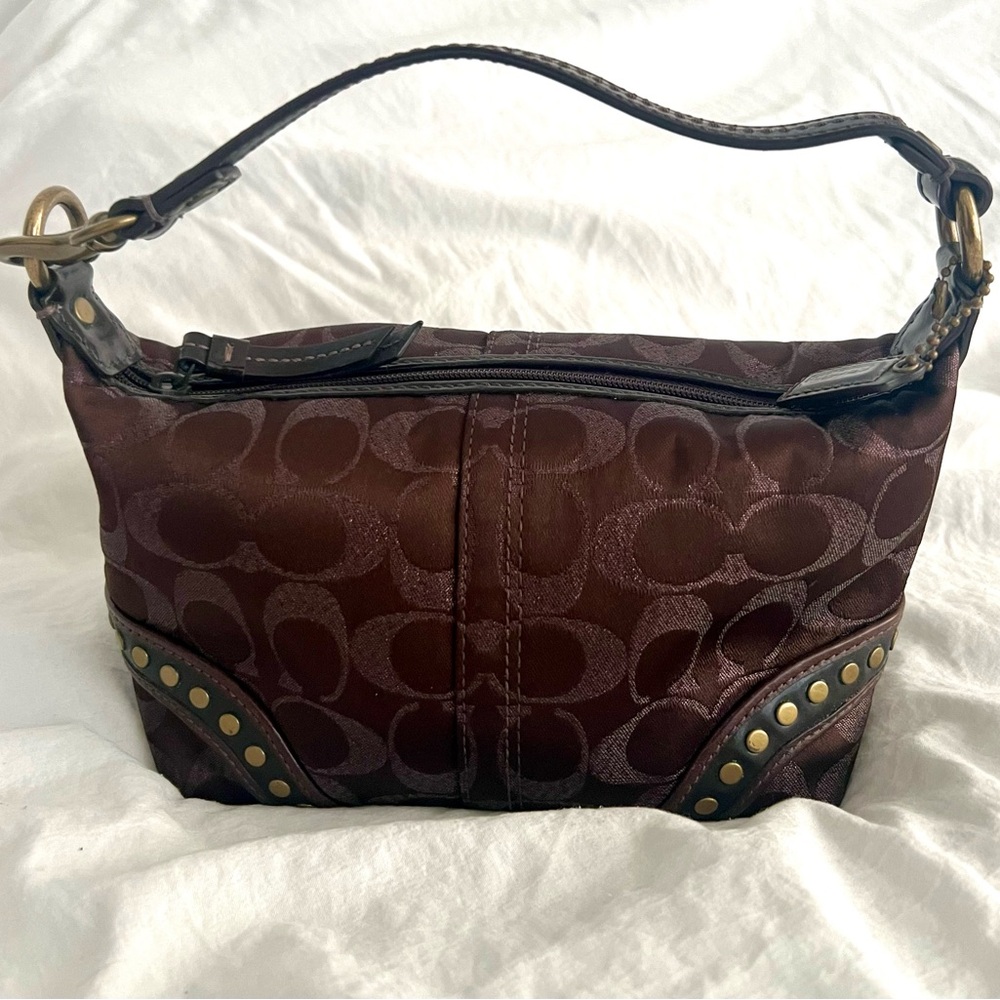 👑✅PRICE FIRM✅ Coach Brown Signature Mini Shoulder Bag with Leather Trim & studs - Picture 13 of 17